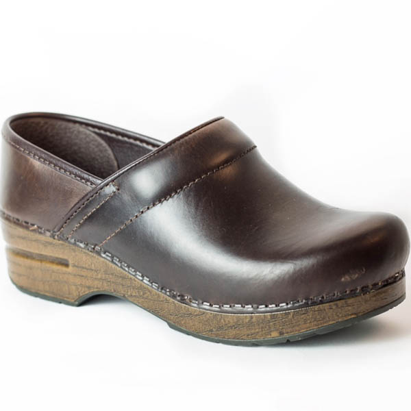 dansko professional marrone tono concept store 02